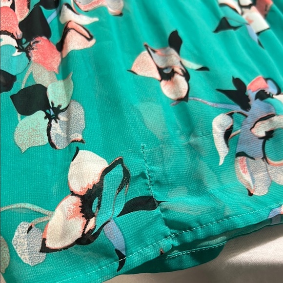 Elle Green Pleated  Floral Skater Mini Skirt.  Size 8 - Picture 8 of 8